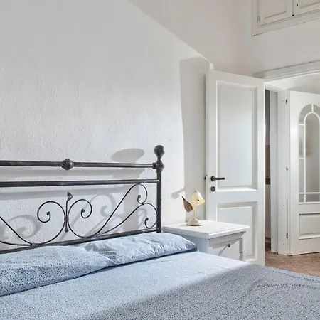 Marinella Villa *